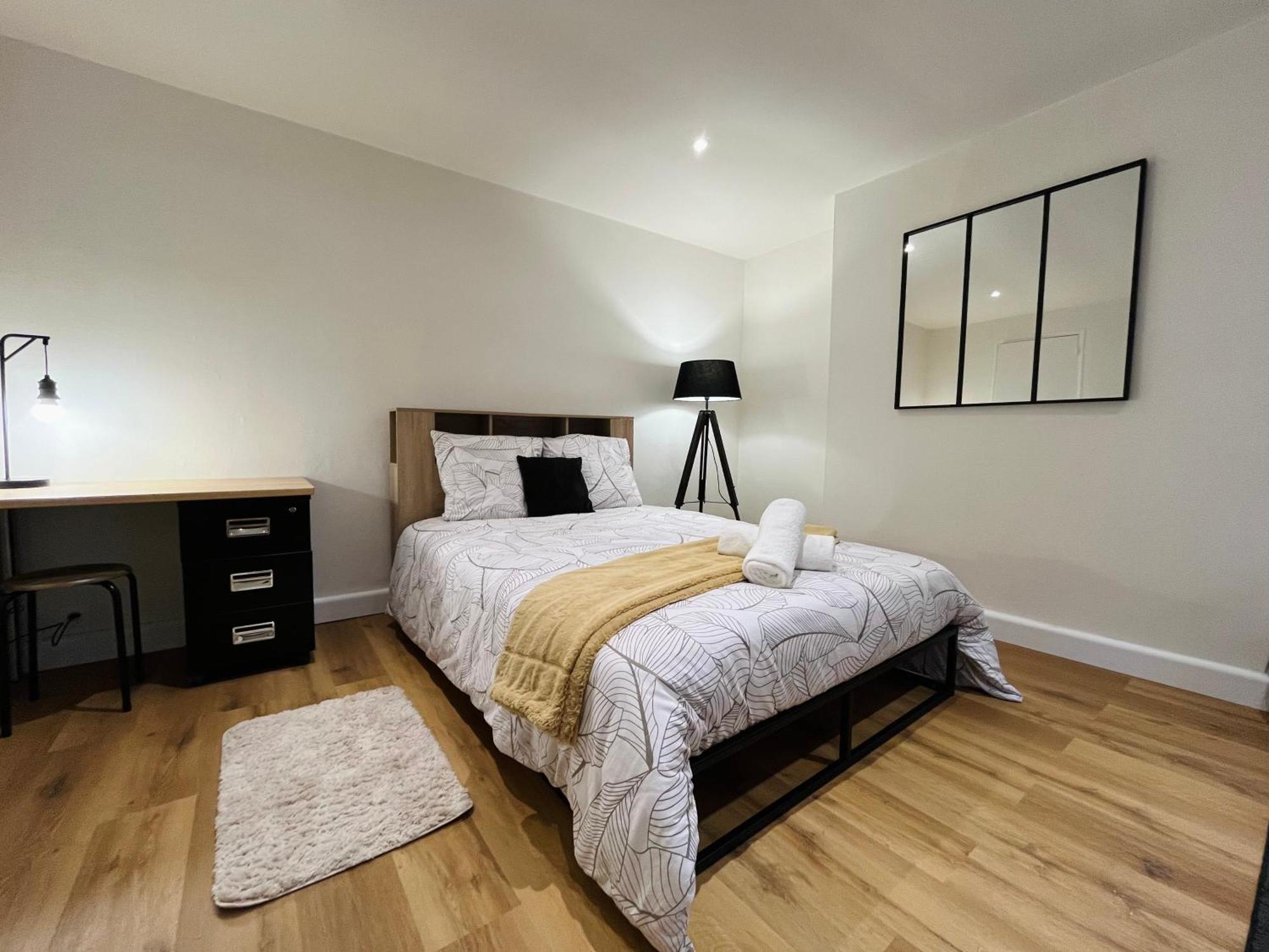 La Ruche Arrageoise - Parking Gratuit - Cozy - Grand Lit - Long Sejour Apartment Arras Exterior foto